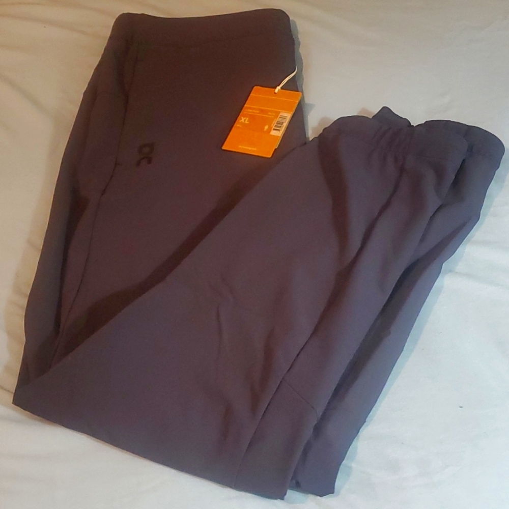Brand New!!!! OnRunning Mens Active SweatPants